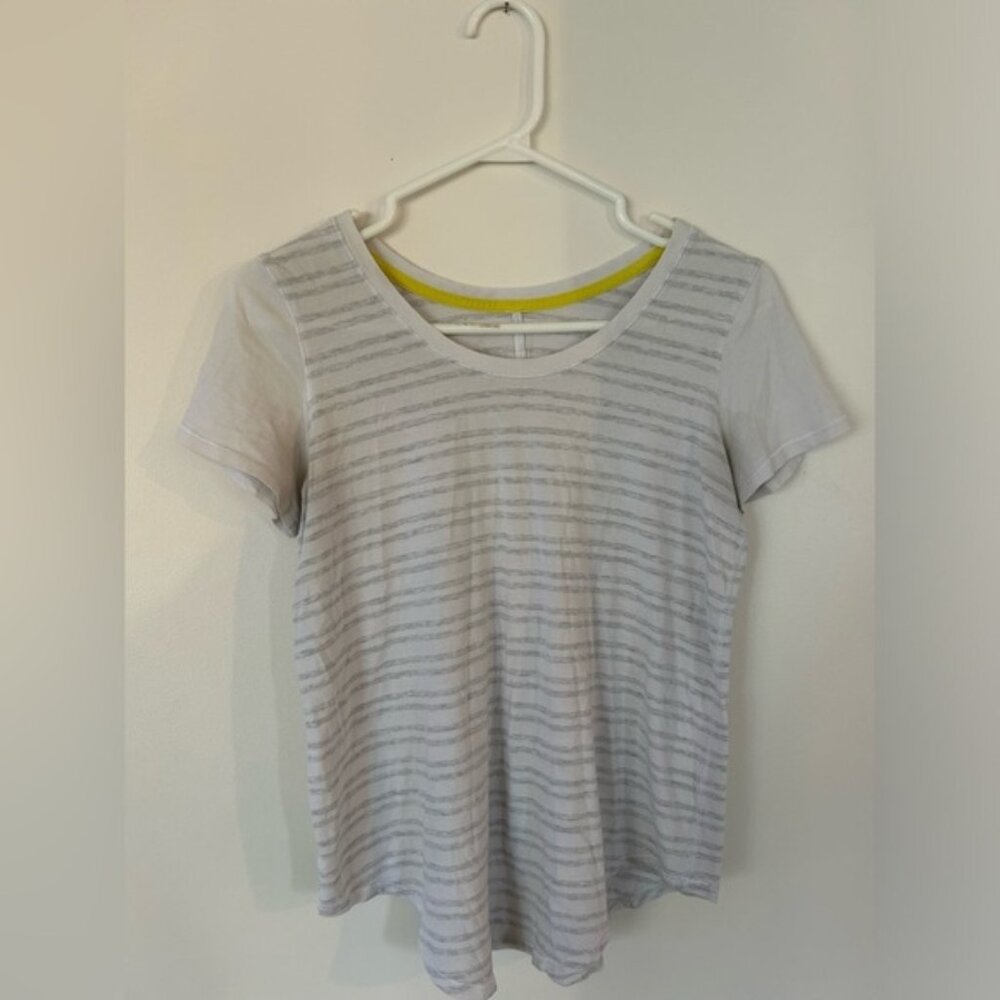 Lululemon Tshirt​